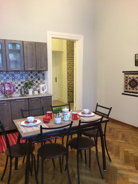 Apartment On Tabidze 3/5 Tiflis Dış mekan fotoğraf